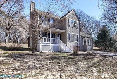 /international/us/5475-crany-creek-drive-gloucester-va-110108479265/