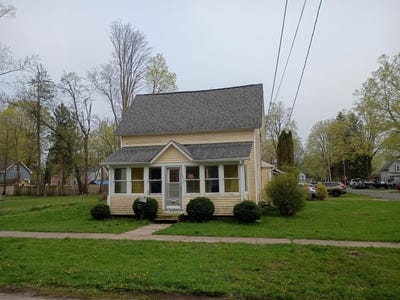 /international/us/109-e-cass-street-bangor-mi-110107406690/