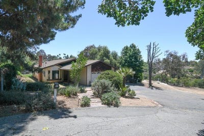 /international/us/3096-coral-tree-lane-fallbrook-ca-110100766766/