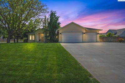 /international/us/4401-w-19th-ave-kennewick-wa-110107821070/
