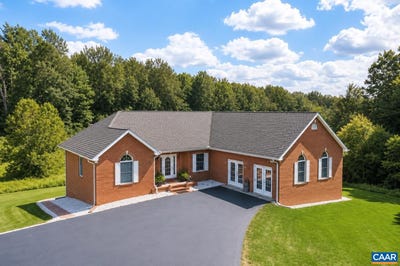 /international/us/105-squirrel-path-stanardsville-va-110102203207/