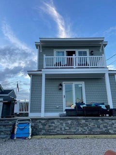 /international/us/11-tellier-road-narragansett-ri-110088046451/