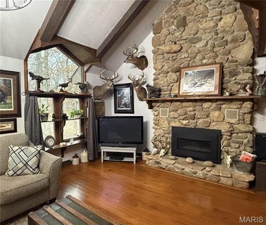 /international/us/19248-white-oak-trail-kirksville-mo-110107516989/
