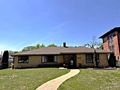/international/us/1015-douglas-ave-yankton-sd-110099273034/