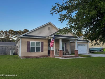 /international/us/420-patriots-point-lane-swansboro-nc-110107476101/