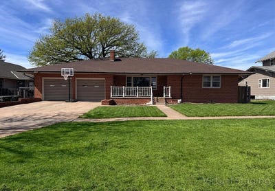/international/us/657-1st-street-phillipsburg-ks-110106602393/