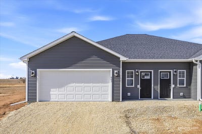 /international/us/513-s-preston-street-cortland-il-110106539554/