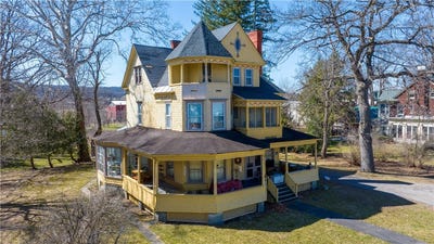 /international/us/20-s-main-street-sherburne-ny-110099065054/?lang=en