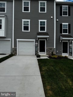 /international/us/18-clifton-mnr-falling-waters-wv-110108498760/