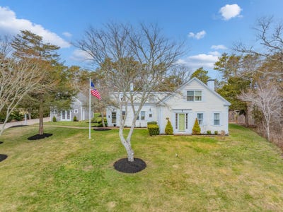 /international/us/332-s-orleans-road-orleans-ma-110106703687/