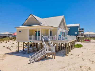 /international/us/106-serigny-court-dauphin-island-al-110099977193/