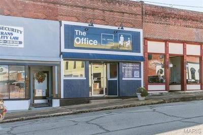 /international/us/126-washington-street-doniphan-mo-110120684244/
