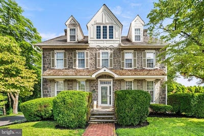 /international/us/28-w-main-street-elverson-pa-110101217271/