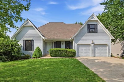 /international/us/15644-w-83rd-terrace-lenexa-ks-110107715830/
