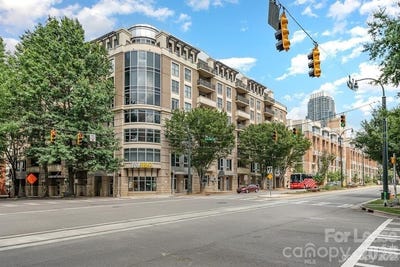 /international/us/718-w-trade-street-charlotte-nc-110108489724/