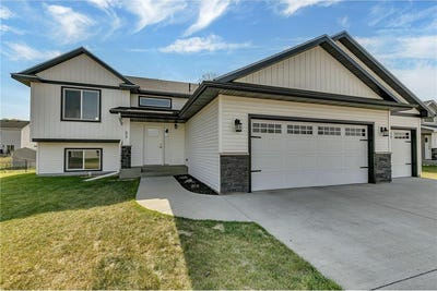 /international/us/824-8th-street-loop-ne-rice-mn-110108079246/