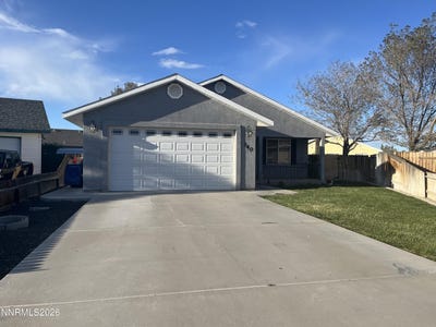 /international/us/340-sherwood-court-fallon-nv-110107700868/