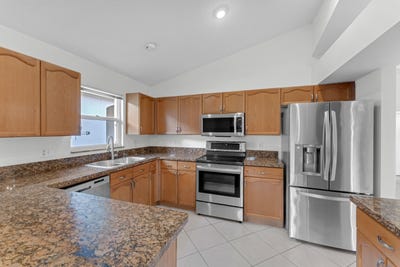 /international/us/2705-pointe-circle-greenacres-fl-110106451927/