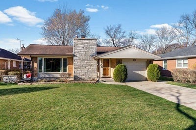 /international/us/402-s-na-wa-ta-avenue-mount-prospect-il-110119989811/