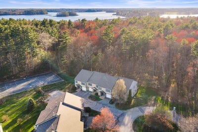 /international/us/24-deborah-lane-dover-nh-110107823933/