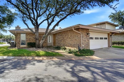 /international/us/30-park-lane-bedford-tx-110108545853/