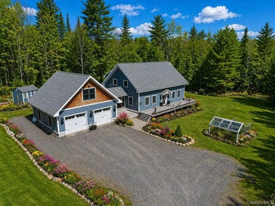/international/us/16-hayes-road-call-listing-agent-ny-110107476684/