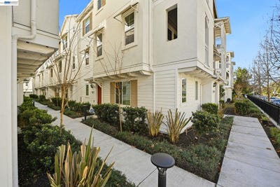 /international/us/287-wild-rose-way-milpitas-ca-110107731419/