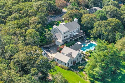 /international/us/29-llewellyn-way-edgartown-ma-110120483485/