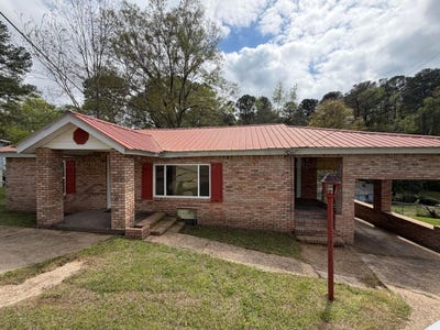 /international/us/411-nw-3rd-st-fayette-al-110106986088/