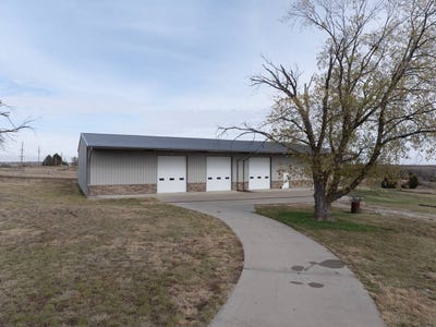 /international/us/70870-highway-15-fairbury-ne-110107483228/