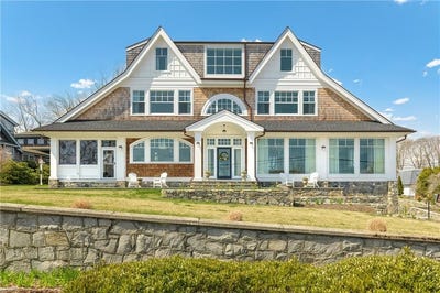 /international/us/30-walcott-avenue-jamestown-ri-110106257712/