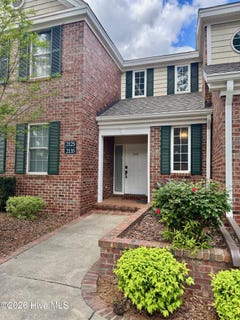 /international/us/2125-creswell-drive-southern-pines-nc-110107782076/