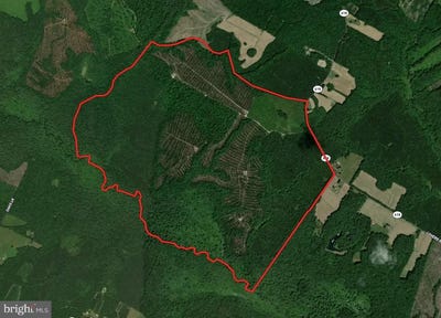 /international/us/lovers-retreat-lane-saluda-va-110107353261/