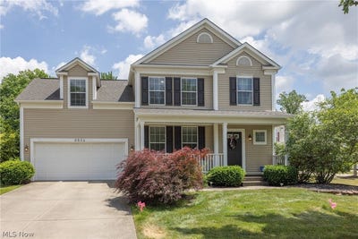 /international/us/8856-oakbrook-circle-twinsburg-oh-110108797548/