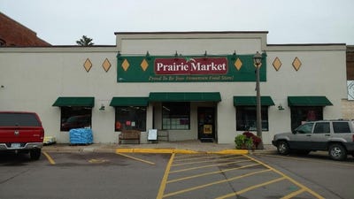 /international/us/26-juniper-street-n-lester-prairie-mn-110106273623/