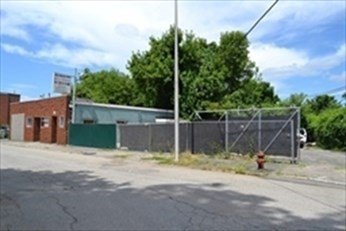 /international/us/489-middlesex-st-lowell-ma-110108714254/