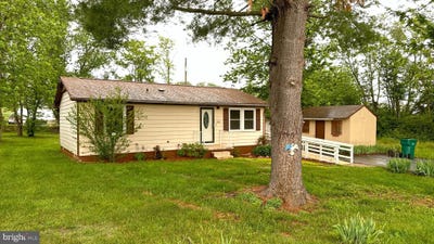 /international/us/400-sixth-street-luray-va-110108349197/