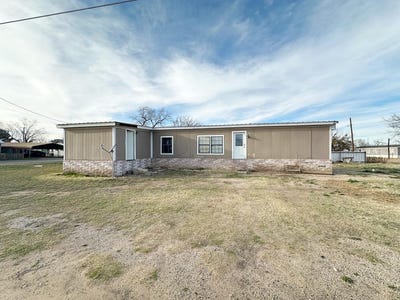/international/us/427-s-2nd-st-coahoma-tx-110105843870/