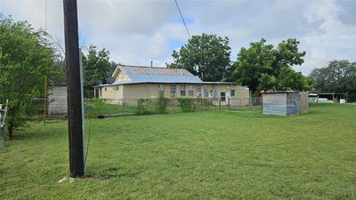 /international/us/521-state-highway-16-n-goldthwaite-tx-110101543350/?lang=pt