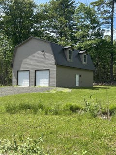 /international/us/183-royal-pines-lane-burnham-me-110108662616/