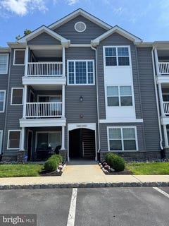 /international/us/171-natalie-road-riverside-nj-110108997668/