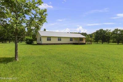 /international/us/1144-little-big-mound-road-bentonia-ms-110098330222/