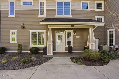 /international/us/4449-w-greenchain-loop-coeur-d-alene-id-110108639355/