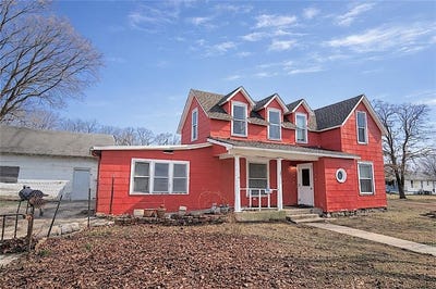/international/us/203-s-elm-street-garnett-ks-110106119688/