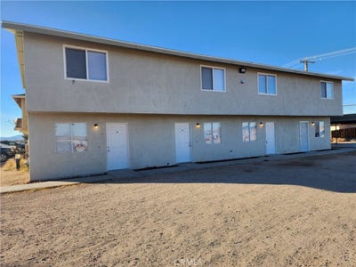 /international/us/9825-n-loop-boulevard-california-city-ca-110108409915/