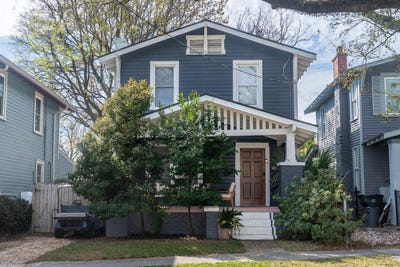 /international/us/13-poplar-street-charleston-sc-110106320267/