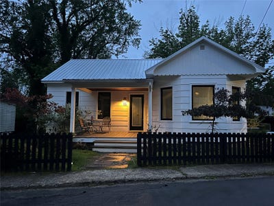 /international/us/55-upper-main-street-callicoon-ny-110098478893/?lang=zh-tw
