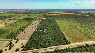 /international/us/1022-silver-bridge-rd-quemado-tx-110101594870/