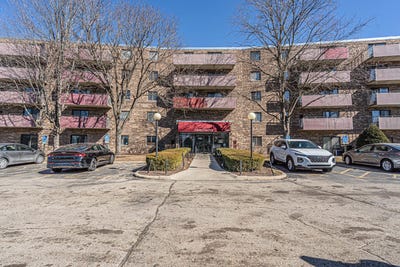 /international/us/schaumburg-il-110105977538/