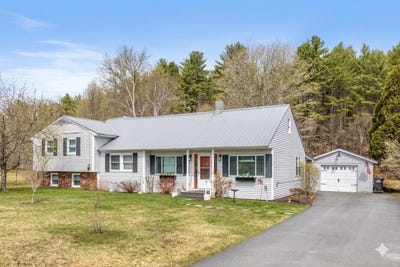 /international/us/176-meadow-road-chester-vt-110107196212/
